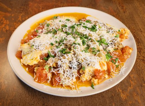 שקשוקה עם חציל